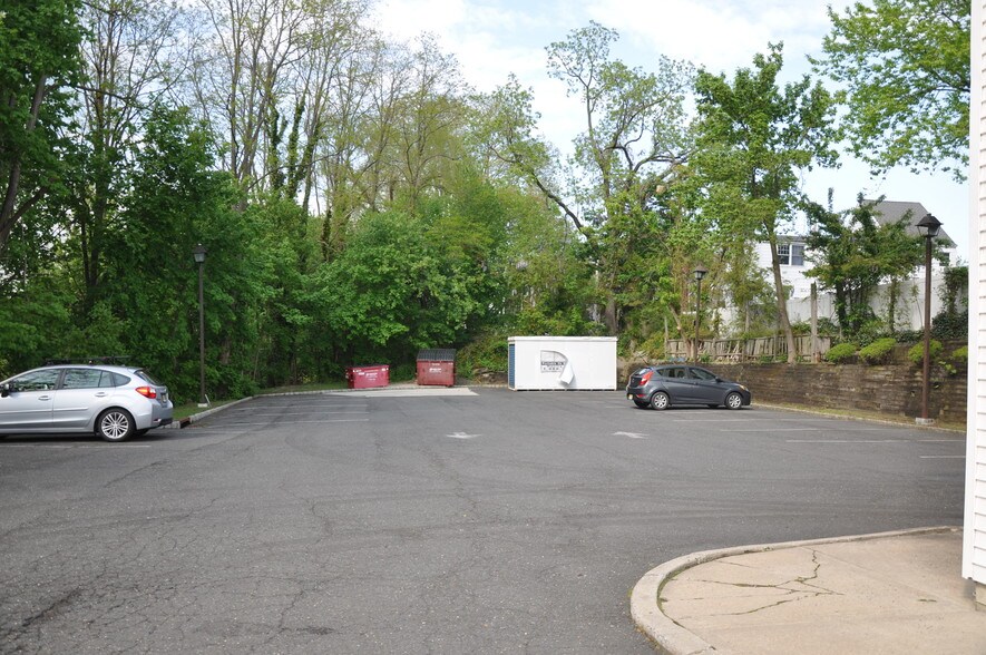 More Photos Of 5 Ravine Dr, Matawan Medical For Lease