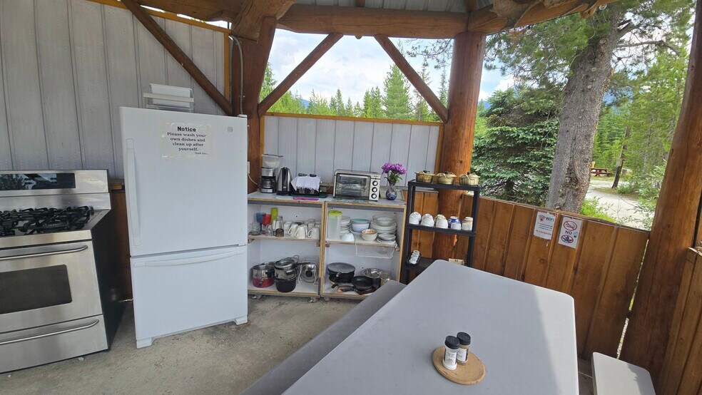 More Photos Of 991 Frontage rd, Blue River Trailer Camper Park For Sale