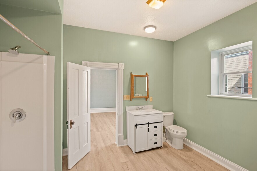 More Photos Of 105 E Main St, Somerset Storefront Retail Residential For Sale