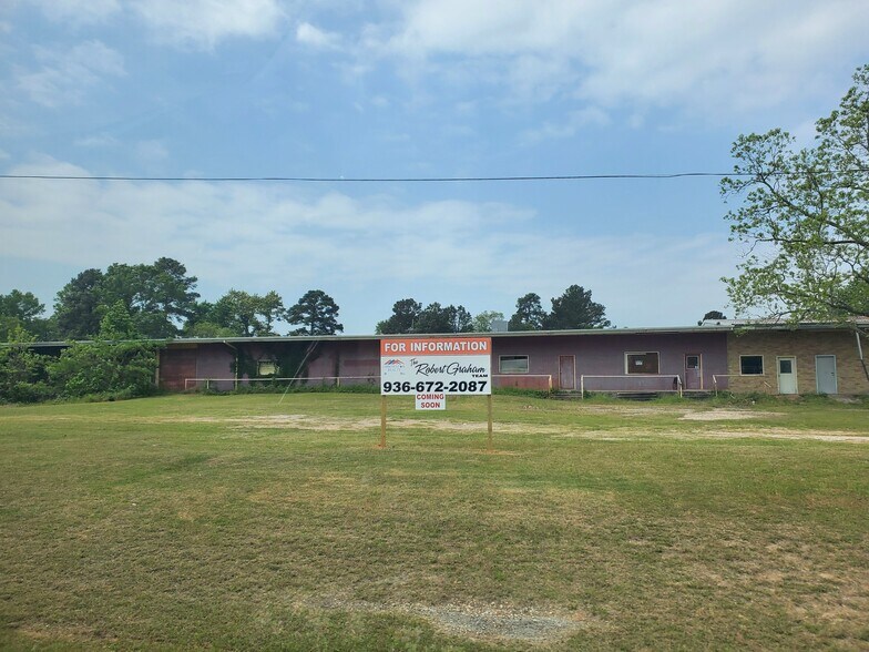 More Photos Of 14077 N Highway 75, Willis Warehouse For Sale