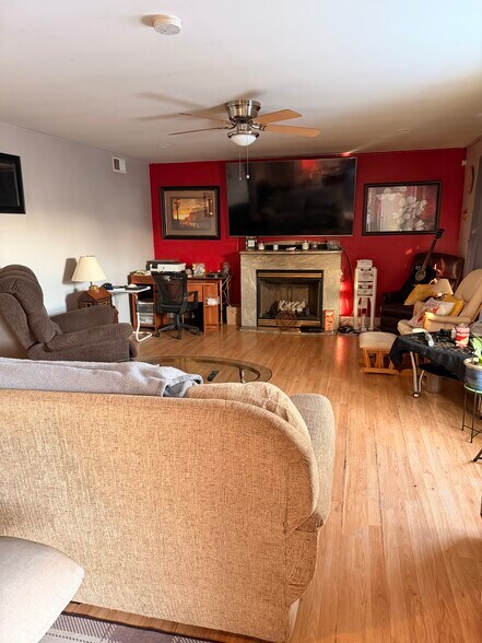 More Photos Of 3447 45th St, Highland Specialty For Sale