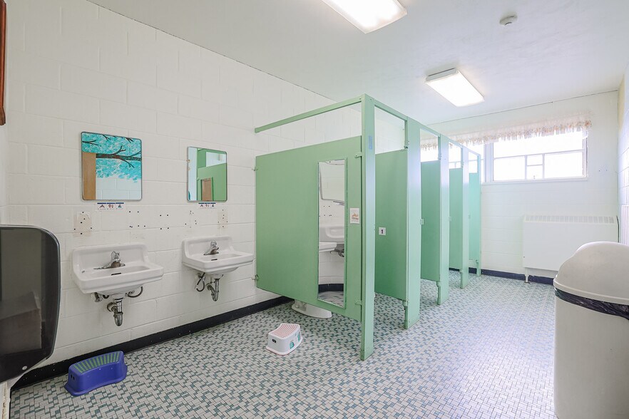 More Photos Of 331 George St, West Chicago Schools For Sale