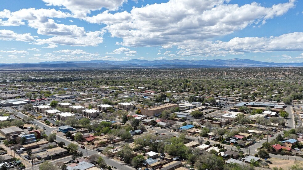 More Photos Of 1607 5th St, Santa Fe Apartments For Sale