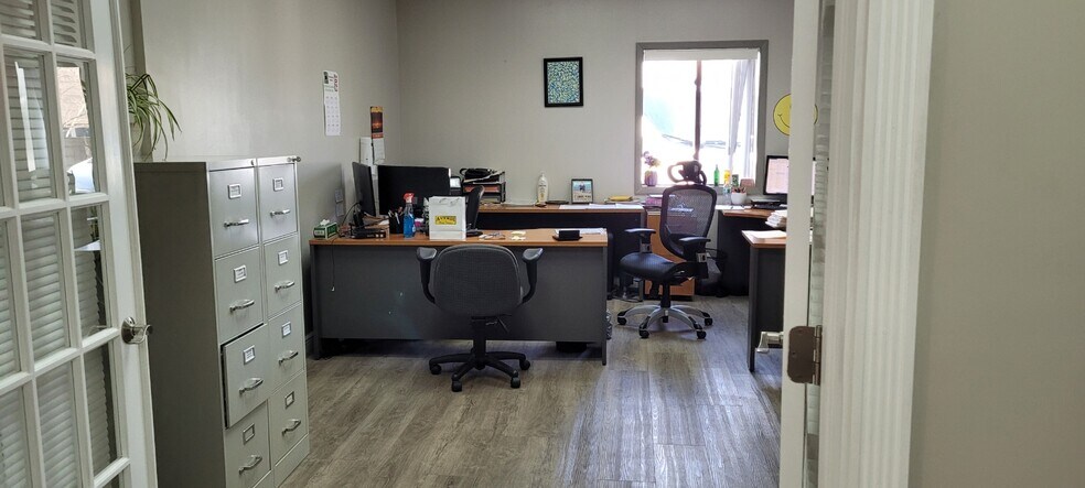 More Photos Of 5611 Business Ave, North Syracuse Flex For Lease
