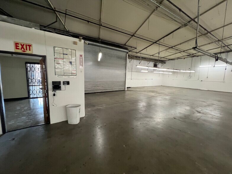 More Photos Of 1341-1377 S Santa Fe Ave, Los Angeles Warehouse For Lease