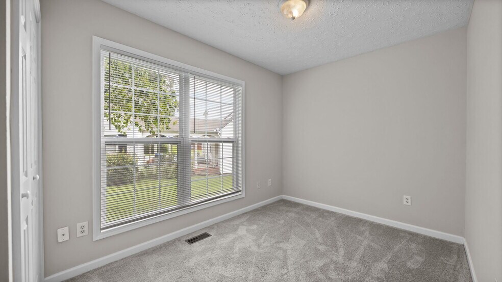 More Photos Of 624 S Williamson Ave, Elon Apartments For Sale