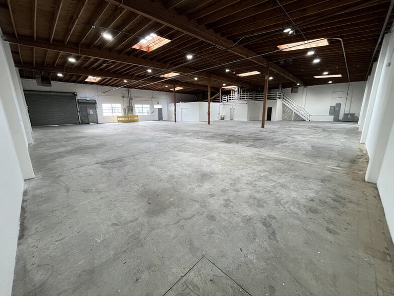 More Photos Of 171 Beacon St, South San Francisco Warehouse For Sale