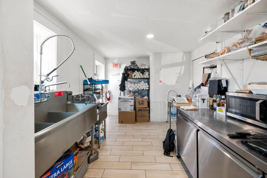 More Photos Of 701 N Ocean Shore Blvd, Flagler Beach Office Residential For Sale