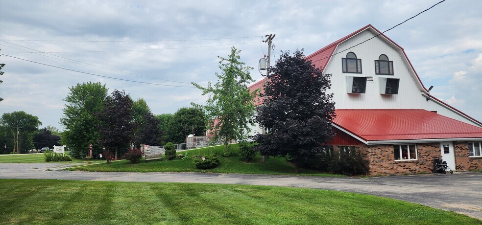 More Photos Of N3504 County Rd E, Freedom Lodge Meeting Hall For Sale