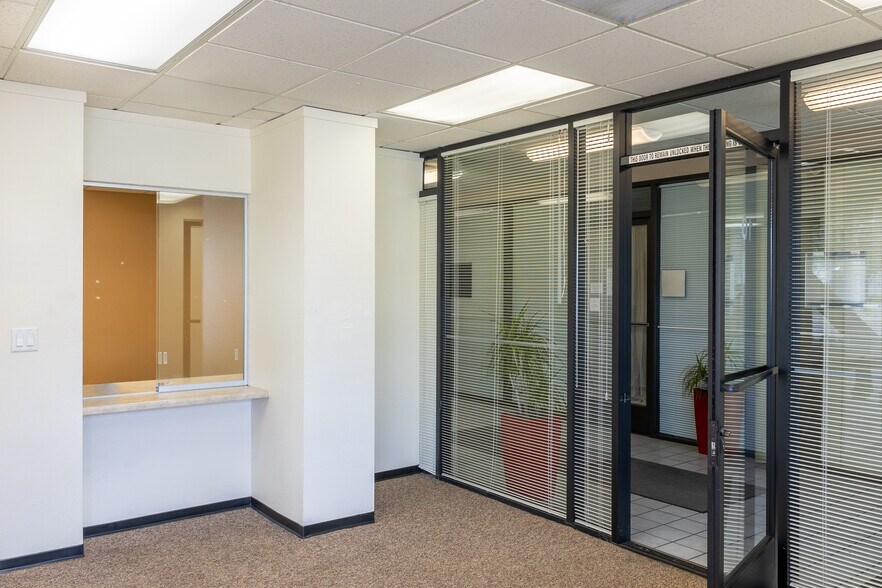 More Photos Of 85 Brookwood Ave, Santa Rosa Office For Lease
