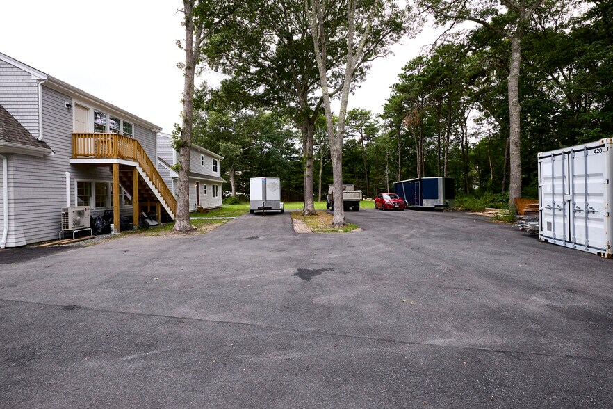 More Photos Of 4 Edgerton Dr, North Falmouth Flex For Sale