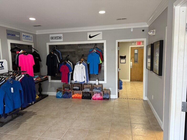 More Photos Of 125 Quantum St, Holly Springs Warehouse For Sale