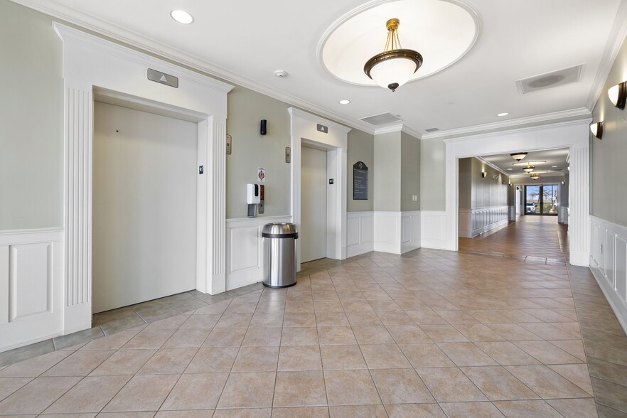 More Photos Of 11220 Assett Loop, Manassas Office For Lease