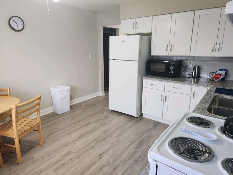 More Photos Of 536 Schroeder Ave, Peotone Apartments For Sale
