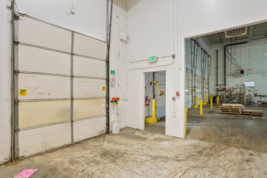 More Photos Of 6268 Monarch Park Pl, Longmont Industrial For Sale