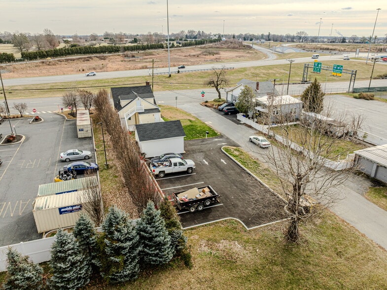 More Photos Of 2101 N Dupont Hwy, New Castle Freestanding For Sale