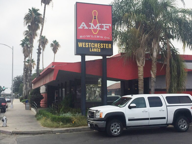 More Photos Of 1819 30th St, Bakersfield Bowling Alley For Sale