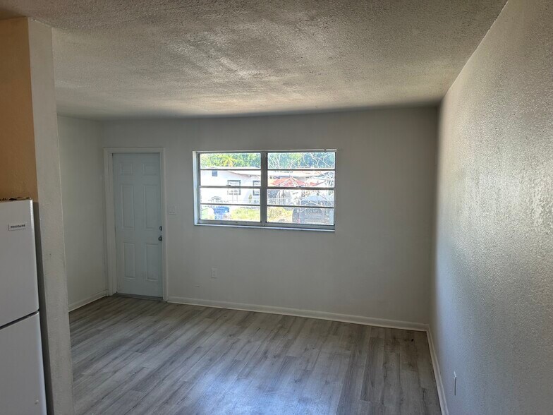 More Photos Of 1203 E Annie St, Tampa Multifamily For Sale