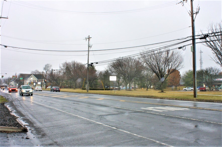 More Photos Of 5870 Easton Rd, Plumsteadville Unknown For Lease