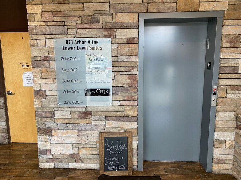 More Photos Of 871 S Arbor Vitae, Edwardsville General Retail For Lease