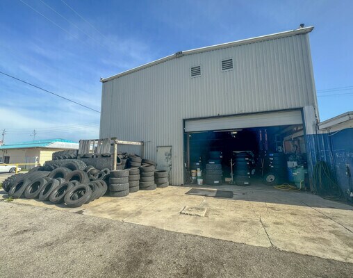More Photos Of 1590 S McCall Rd, Englewood Auto Repair For Sale