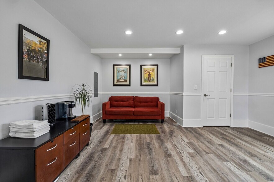 More Photos Of 2839 Logan St, Nashville Loft Creative Space For Sale