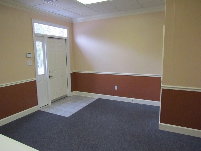 More Photos Of 663 Emory Valley Rd, Oak Ridge Office For Lease