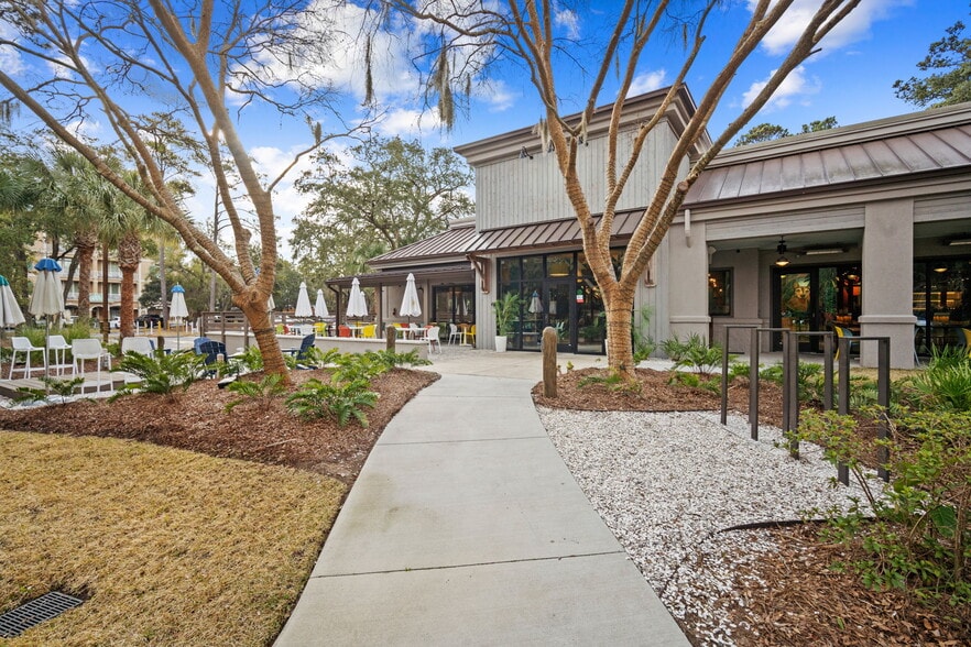 More Photos Of 14 Folly Field Rd, Hilton Head Island Restaurant For Sale
