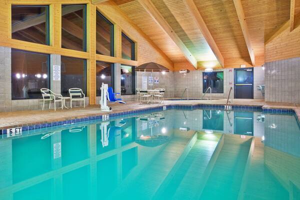 More Photos Of 428 E College Ave, Shelby Hotel For Sale