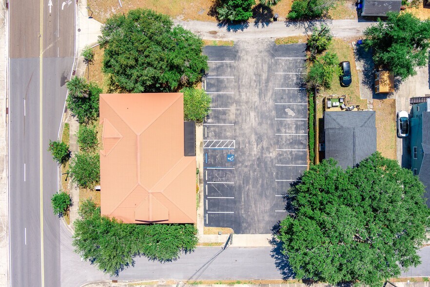 More Photos Of 825 E Main St, Lakeland Office For Sale