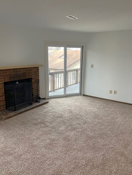 More Photos Of 7499 Hazelcrest Dr, Hazelwood Apartments For Sale