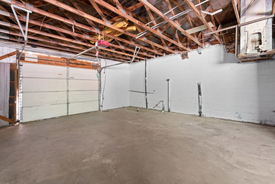 More Photos Of 39913 221st ave, Amboy General Retail For Sale