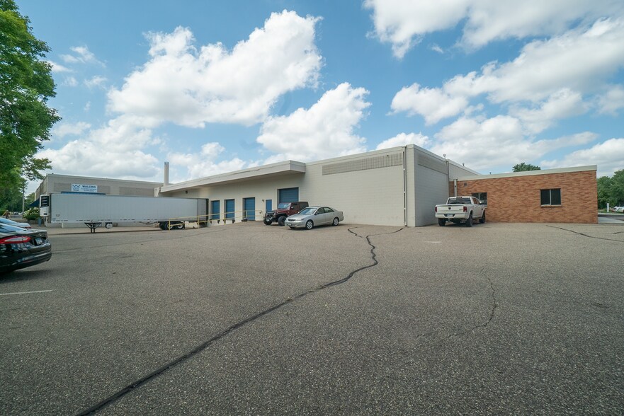 More Photos Of 9130 Grand Ave S, Bloomington Warehouse For Sale