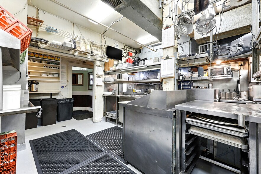 More Photos Of 102 San Marco Ave, Saint Augustine Restaurant For Sale