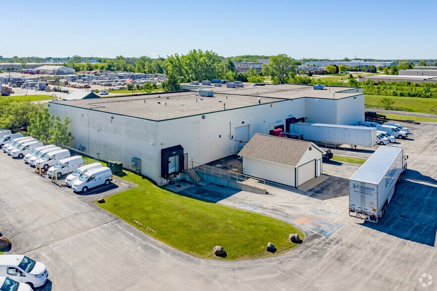 7221 S 10th St, Oak Creek, WI 53154 Industrial For Lease