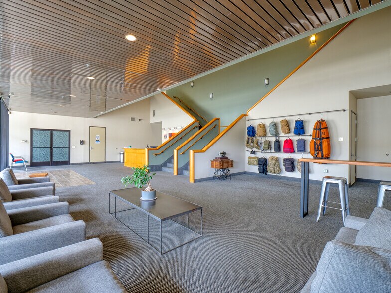 More Photos Of 7345 Orangewood Ave, Garden Grove Warehouse For Sale