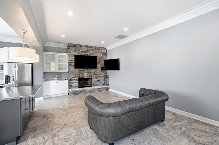 More Photos Of 8177 S Route 48, Maineville Office For Sale