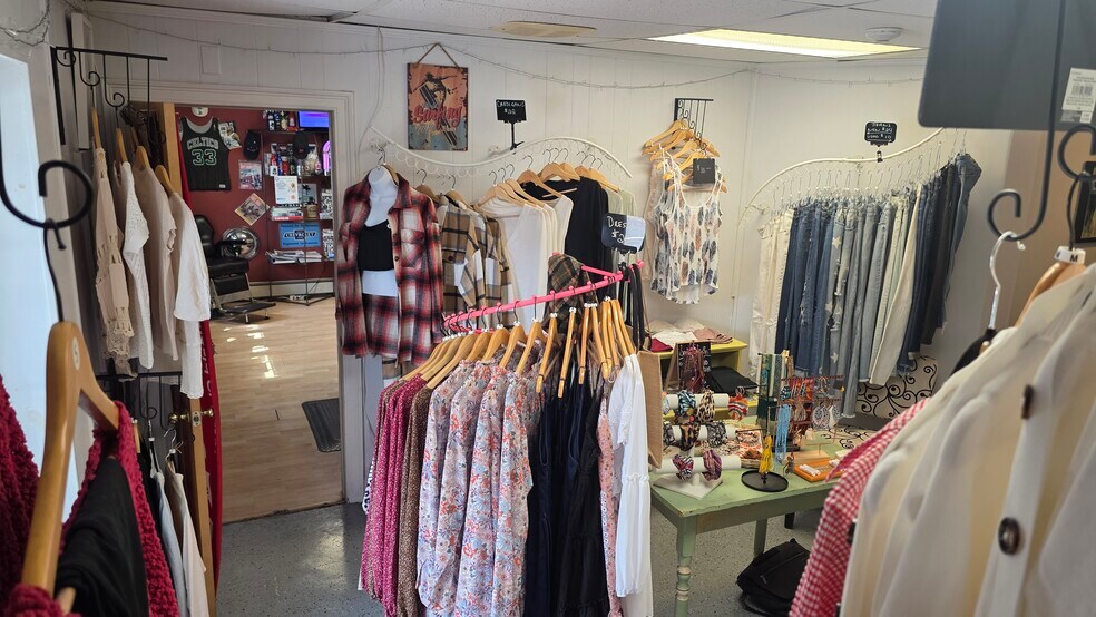 More Photos Of 741 Main Rd & 2 Haskins Rd, Tiverton Storefront Retail Residential For Sale