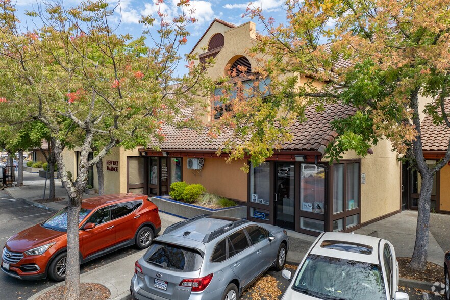 More Photos Of 52 Mission Cir, Santa Rosa Storefront Retail Office For Lease