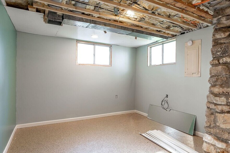 More Photos Of 153 Laclede Ln, Hollister Manufactured Housing Mobile Home Park For Sale