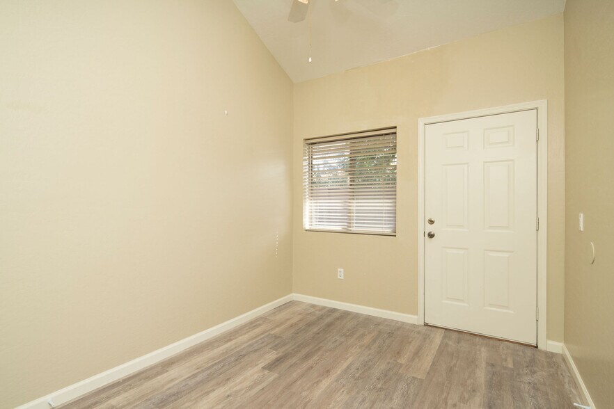 More Photos Of 6521 E University Dr, Mesa Apartments For Sale