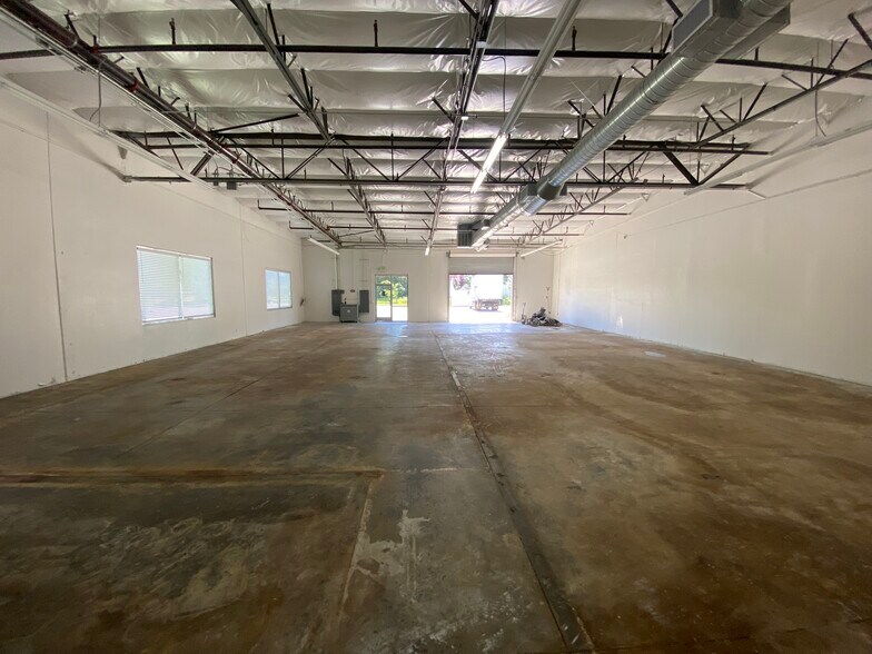 More Photos Of 2526 Qume Dr, San Jose Light Distribution For Sale