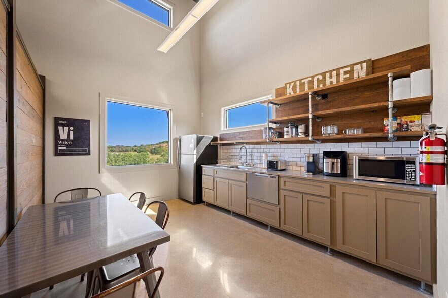 More Photos Of 609 FM 289, Comfort Office For Sale