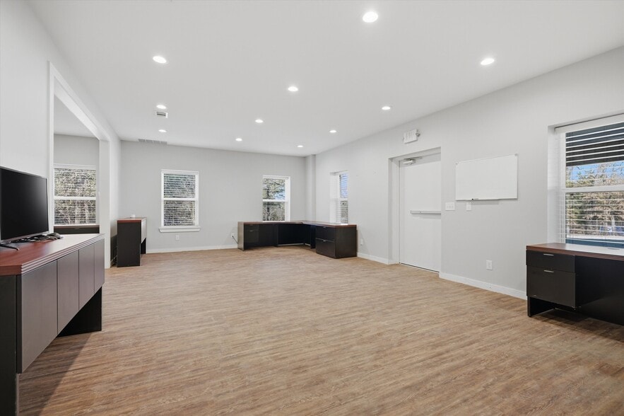 More Photos Of 4747 County Road 211, Gainesville Specialty For Sale