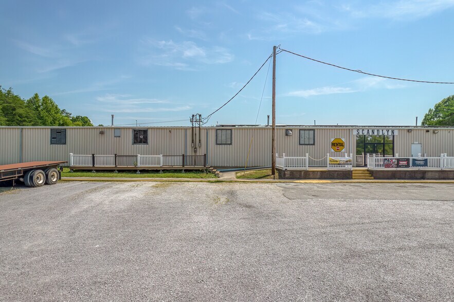 More Photos Of 801 Larry Byrd Rd, Kingston Light Distribution For Sale