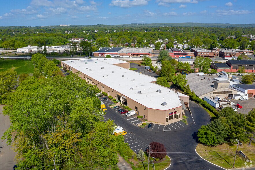 More Photos Of 141 South St, West Hartford Light Manufacturing For Lease