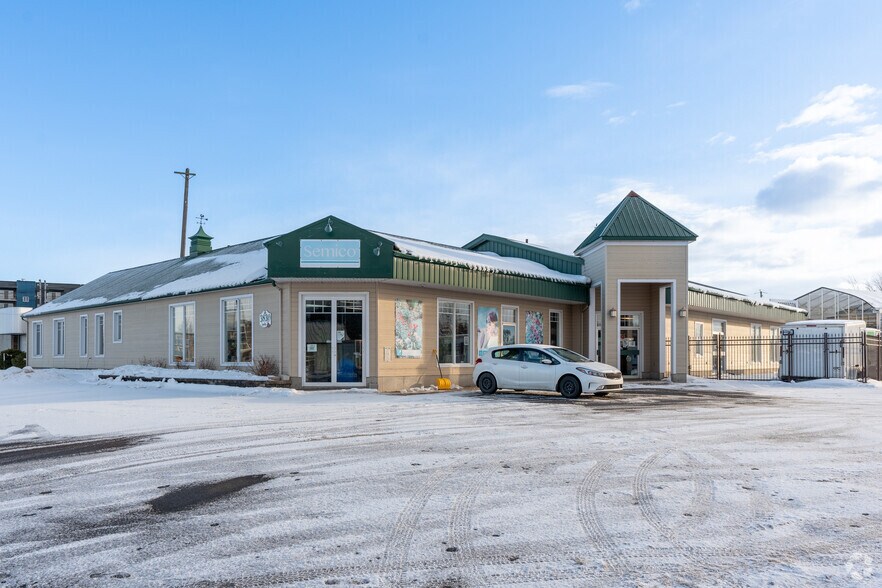 Primary Photo Of 3830 Boul Guillaume-Couture, Lévis Religious Facility For Sale