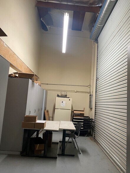More Photos Of 2853 Gundry Ave, Signal Hill Warehouse For Sale