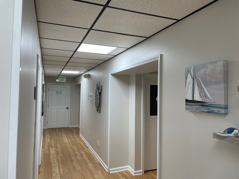 More Photos Of 910 S 8th St, Fernandina Beach Loft Creative Space For Lease