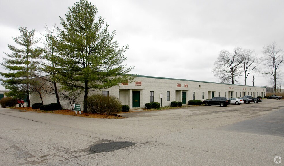 More Photos Of 181 N Hamilton Rd, Columbus Warehouse For Lease
